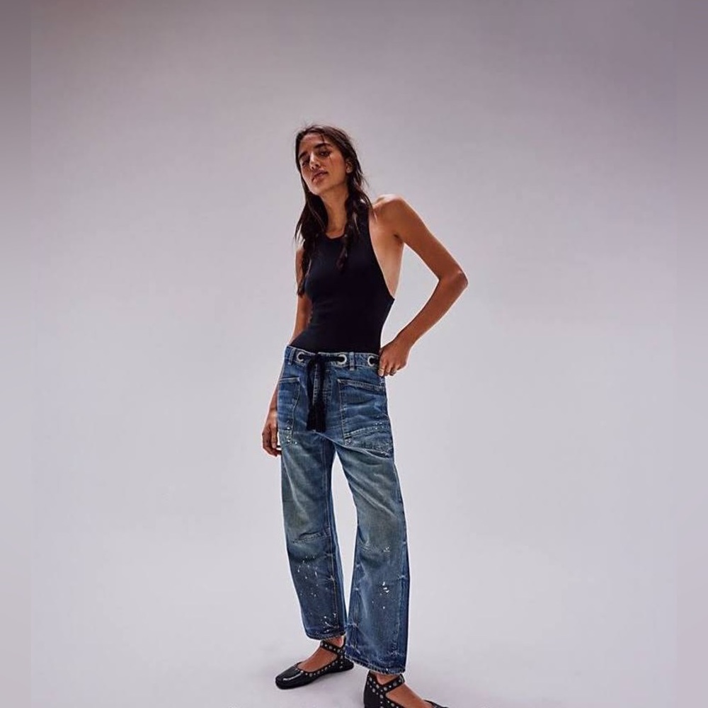 We the Free Moxie Barrel Pull On Jeans size 25!